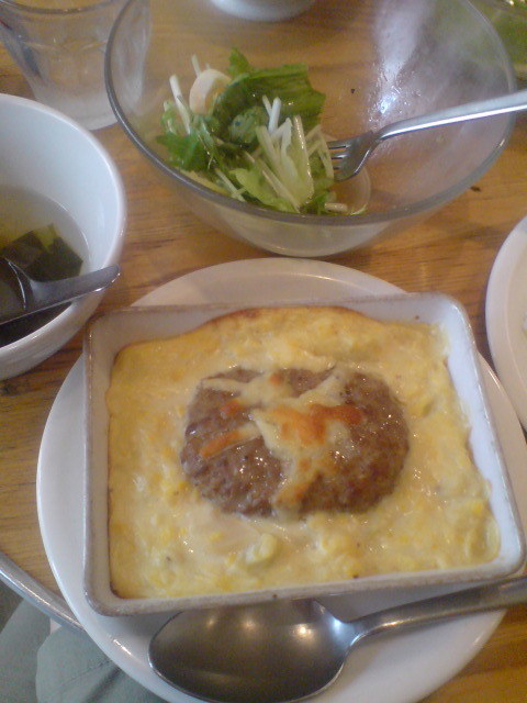 JAMAiCA UDONのハンバーグでお腹いっぱい!